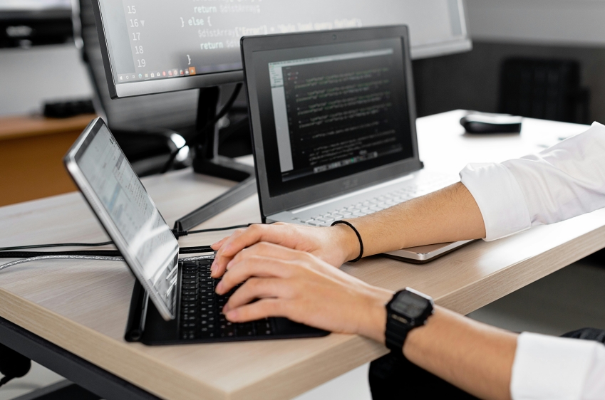 科技公司20250902  1519.png