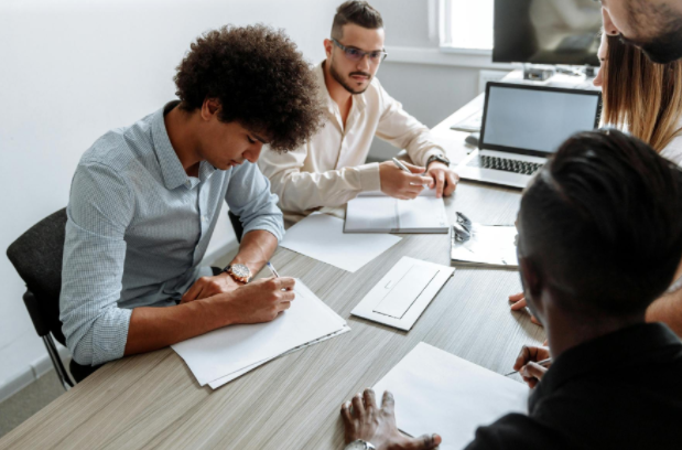 1762421199772284.jpg pexels-20251106-171942.jpg