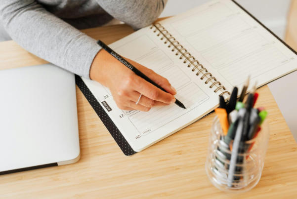 1762833589751947.jpg pexels_2025-11-11_113441_704.jpg