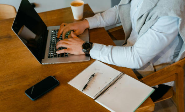 1765425376791659.jpg pexels_2025-12-10_162049_440.jpg